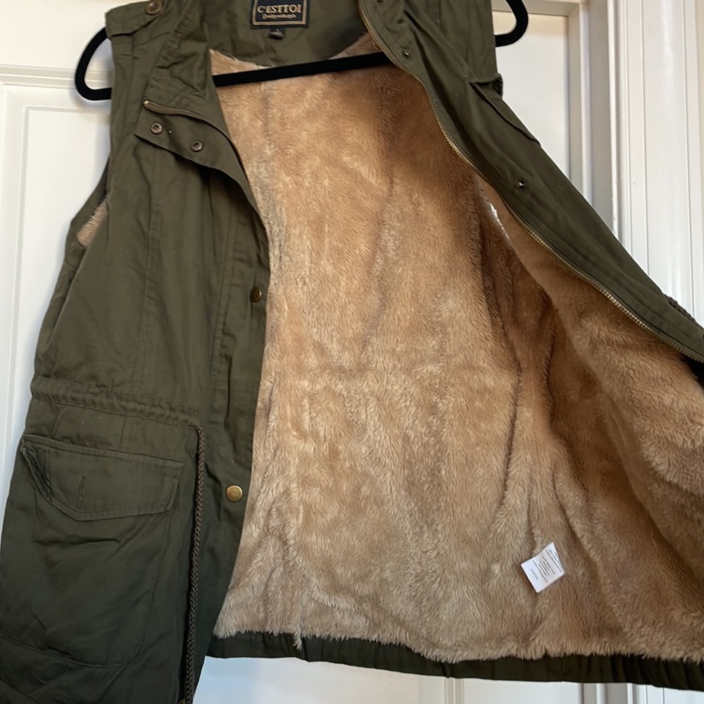 Utility vest - Picture 4 of 5
